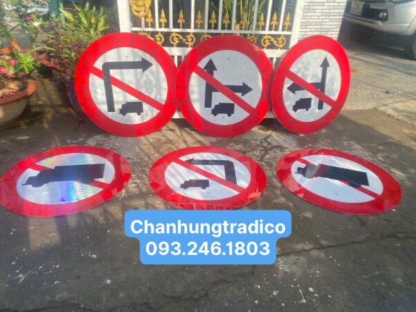Biến báo hình tròn
