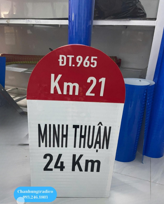 Hộp cọc Km dán màng phản quang