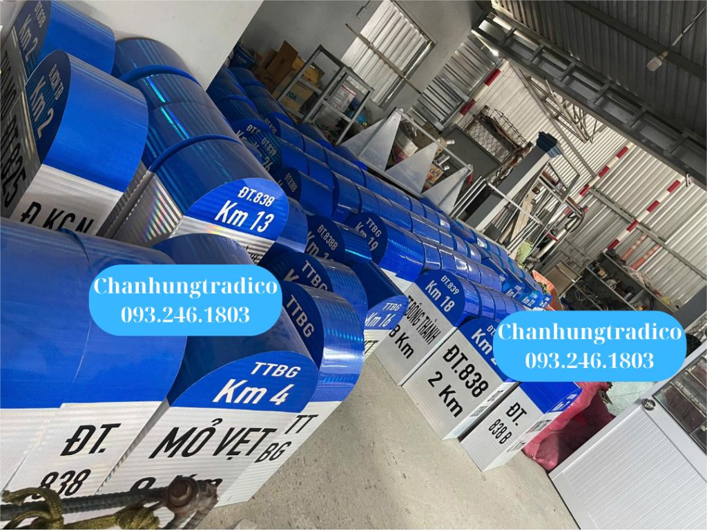 hộp cọc km dán màng phản quang - Mai Chấn Hưng 093.246.1803