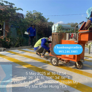 Sơn kẻ vạch đường