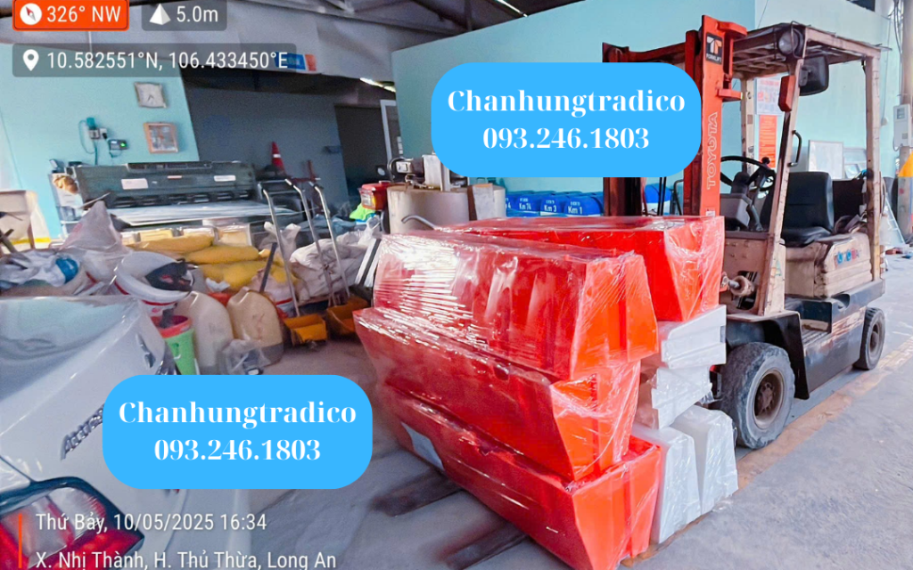 Cung cấp dãy phân cách giao thông bằng nhựa - Mai Chấn Hưng - 093.246.1803 Cung cấp dãy phân cách giao thông bằng nhựa - Mai Chấn Hưng - 093.246.1803