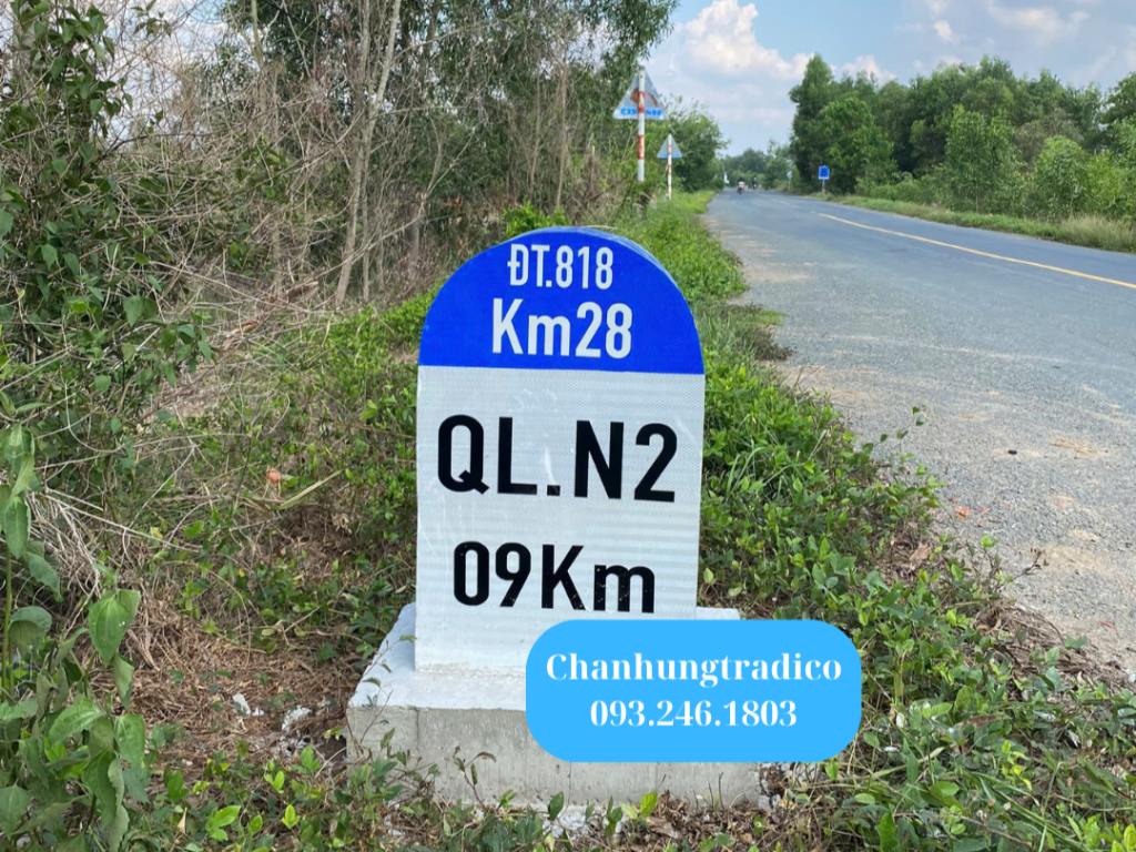 Sản xuất, cung cấp cột km dán màng phản quang - Mai Chấn Hưng - 093.246.1803 Sản xuất, cung cấp cột km dán màng phản quang - Mai Chấn Hưng - 093.246.1803
