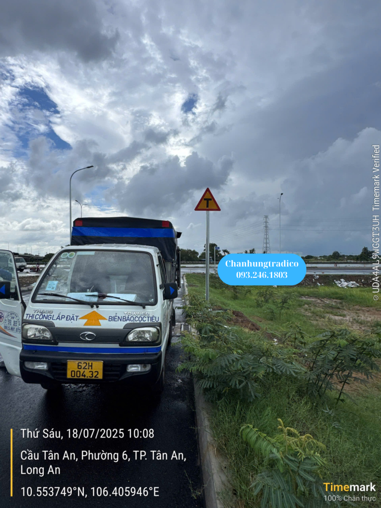 Trồng biển báo và trụ biển báo - Mai Chấn Hưng - 093.246.1803