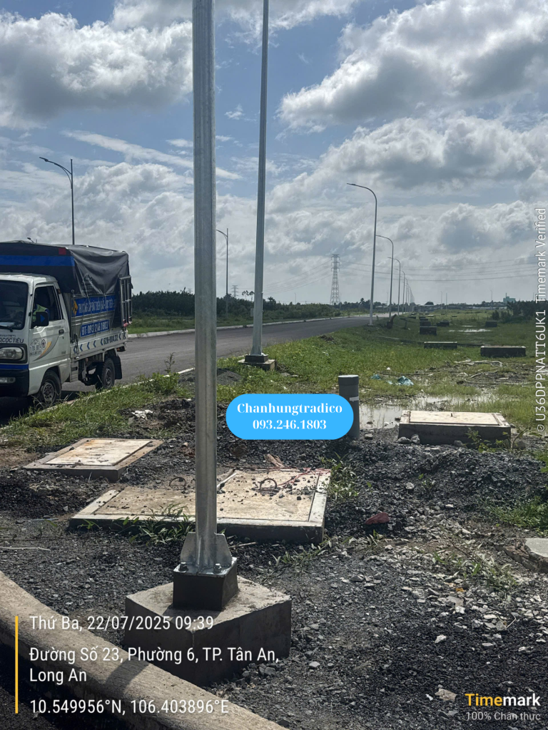 Trồng biển báo và trụ biển báo - Mai Chấn Hưng - 093.246.1803