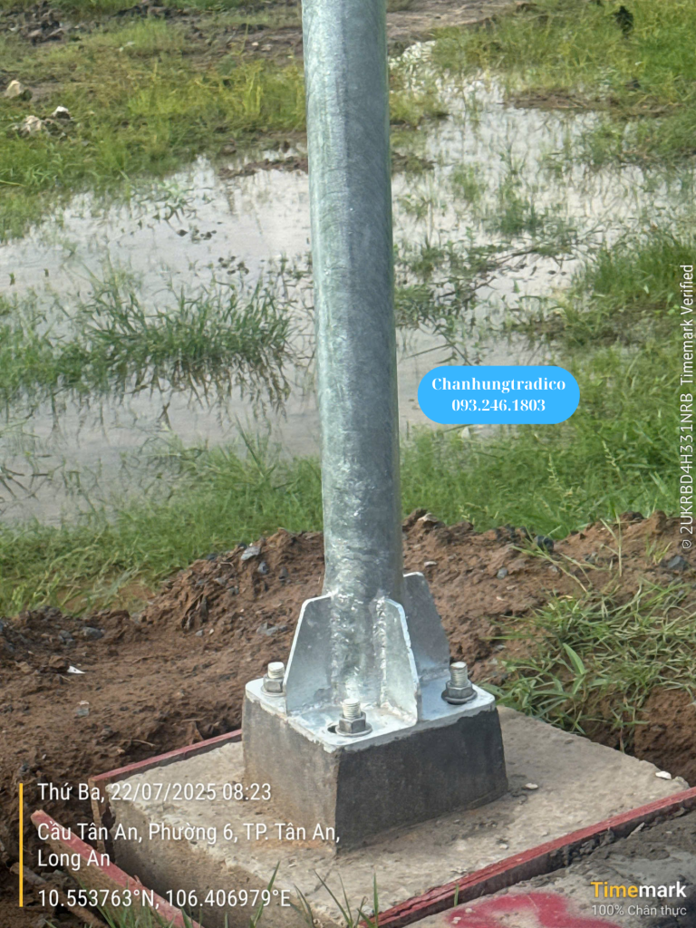 Trồng biển báo và trụ biển báo - Mai Chấn Hưng - 093.246.1803