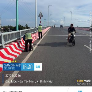 Thi công sơn lan can cầu