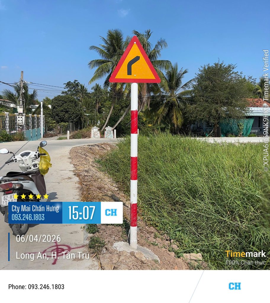 Thi công biển báo Chỗ ngoặt nguy hiểm vòng bên phải W.201b