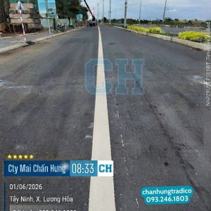 Vạch 2.2 vạch đơn, nét liền, màu trắng