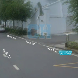 Vạch 3.1(a,b) vạch giới hạn mép ngoài phần đường xe chạy