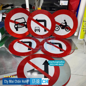 Biển báo cấm xe ô tô P.103a và các biển báo khác